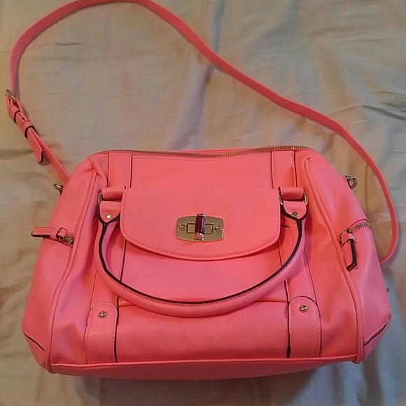 Super cute merona satchel