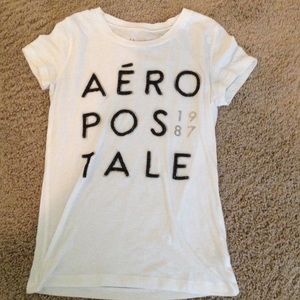 White Aeropostale T-shirt