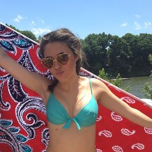 Meet your Posher, Delaney