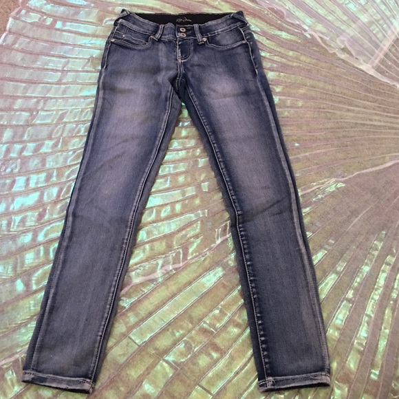 Stretch blue jeans
