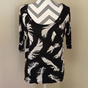 Kensie Deep-scoop Neck Feather Shirt - Size M