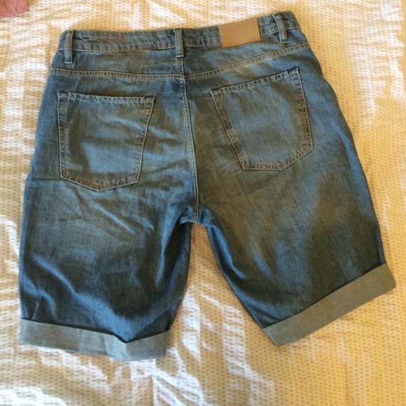 Shorts - Picture 2 of 2