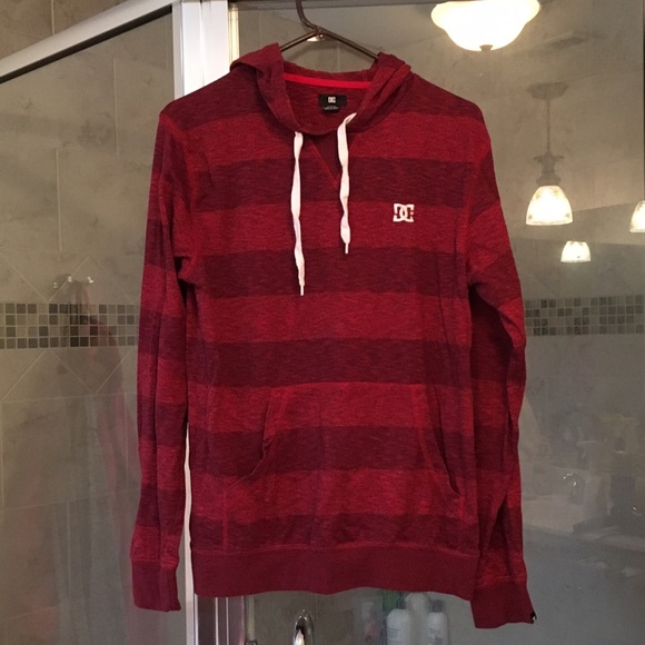 small, DC sweatshirt (unisex)