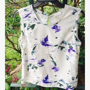 Light gray printed blouse 😘