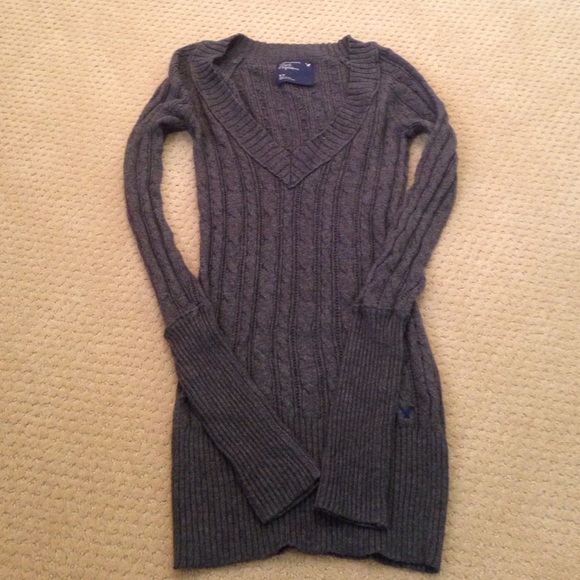American Eagle sweater