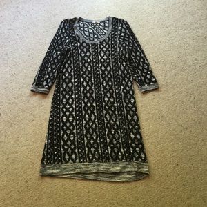 Patterned gray sweater dress