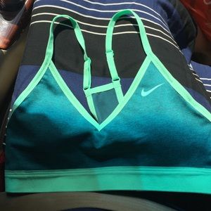 Sports Bra Nike
