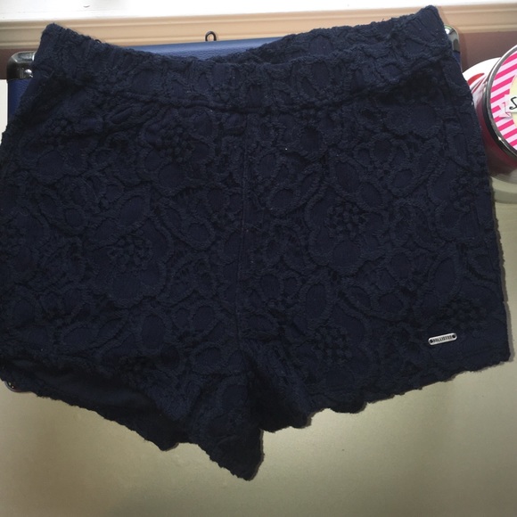 High Waisted, Lacy Hollister Shorts!