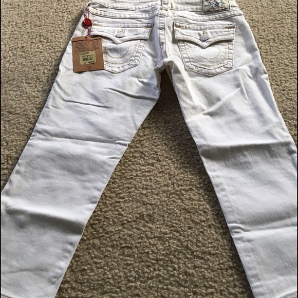 WOMEN's WHITE TRUE RELIGION CAPRI JEANS - Picture 3 of 4