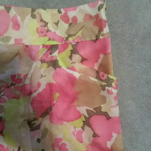 DONATED NWT Gorgeous LOFT Shorts sz 14 - Picture 4 of 4