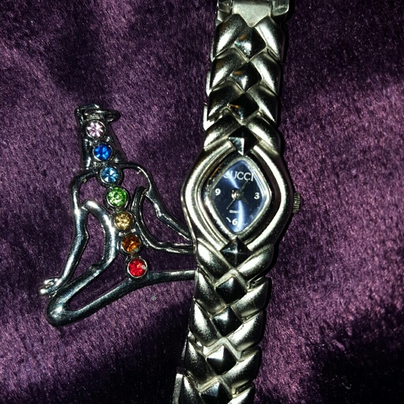 2 Hr sale! GUCCI Vintage womans watch