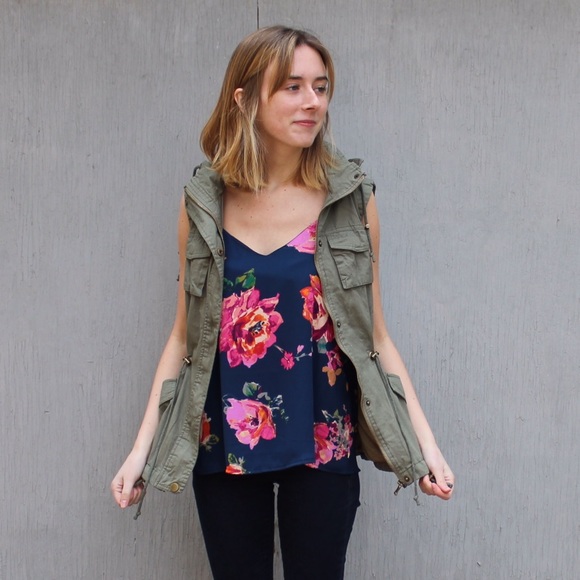 Harper Utility Vest - Picture 4 of 4