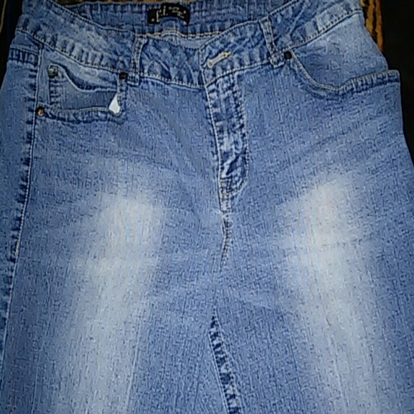 LEI Jeans - Picture 2 of 4