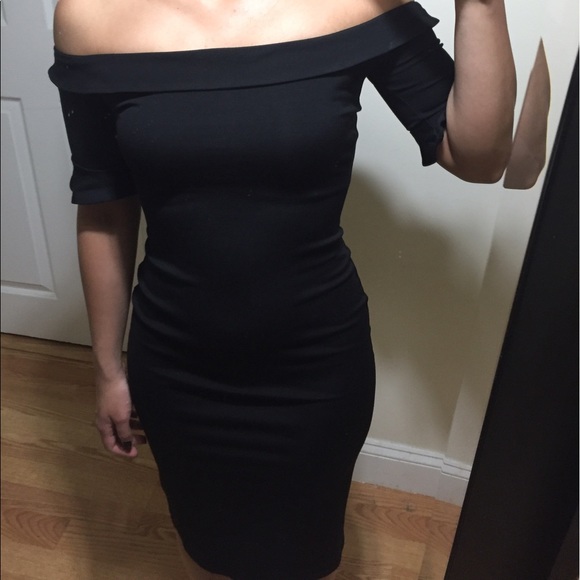 Urban Outfitters Off Shoulder dress - Picture 3 of 7