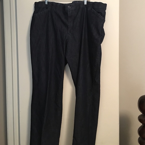 Denim trousers. Perfect for casual FridaySal