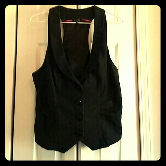 Formal vest & white t-shirt