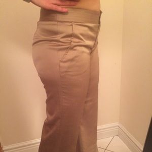 Bcbg maxazria.  Size 6.  Carla gold