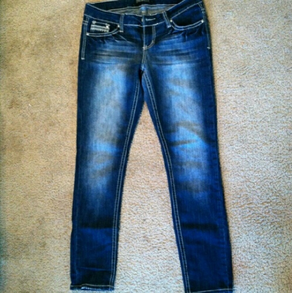 NWOT Cute Faded Skinny Jeans