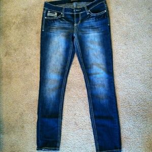 NWOT Cute Faded Skinny Jeans