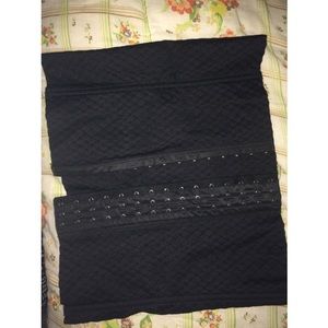 Waist trainer/waist shaper
