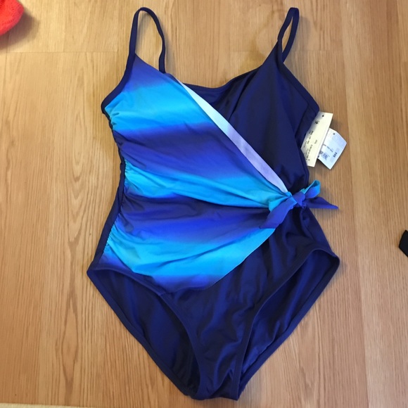 Swimming suit