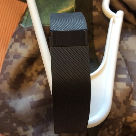 FitBit charge!! - Picture 4 of 4