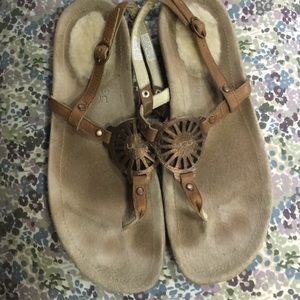 Uggs sandals