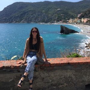 Meet your Posher, Jessica