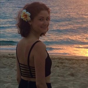 Meet your Posher, Vanessa