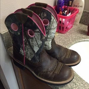Ariats Sz 9