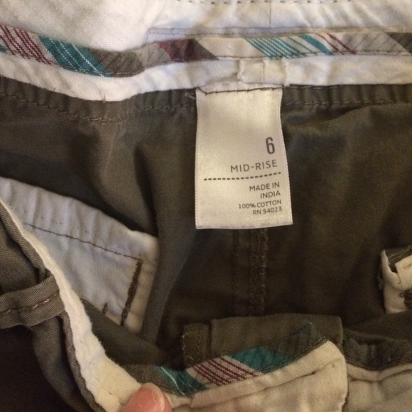 Green Old Navy Shorts - Picture 2 of 2