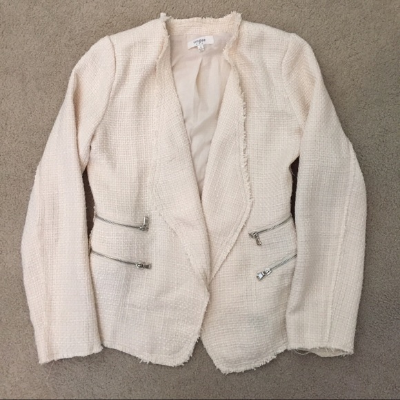 Cream blazer by Umgee