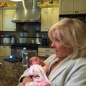 Meet your Posher, Sandy