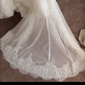 Wedding dress