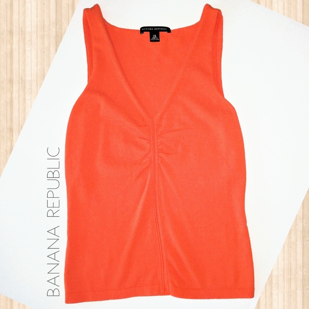 Banana Republic • classy knit sweater tank