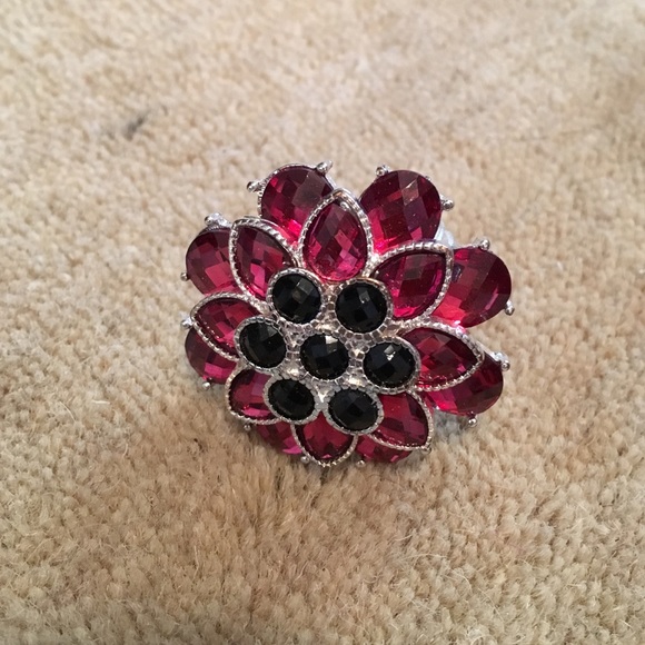 Oversized ring
