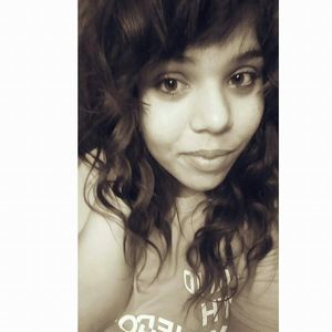 Meet your Posher, Dominique