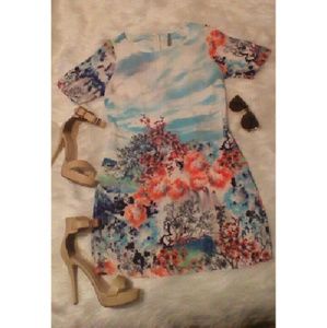 **SALE ** FLORAL MINI DRESS