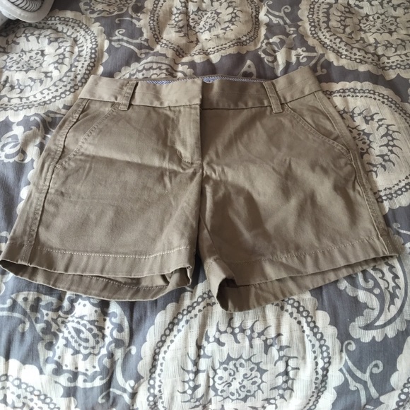Jcrew chino 5 inch shorts khaki