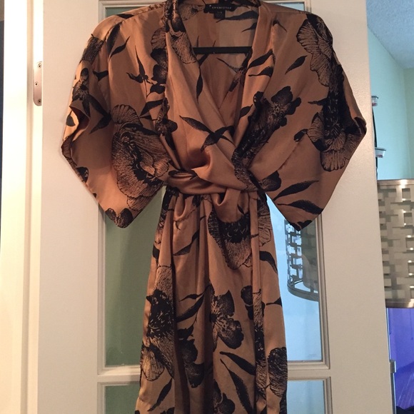 Kimono like top