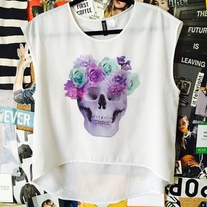 Skull Printed Lightweight Top