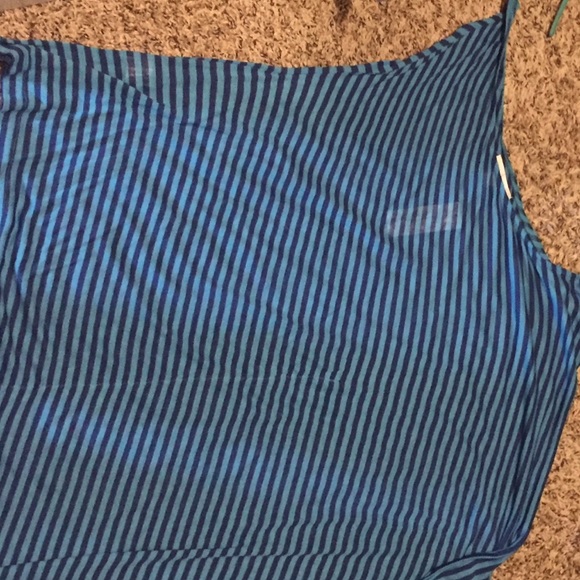 Off shoulder top - Picture 2 of 2