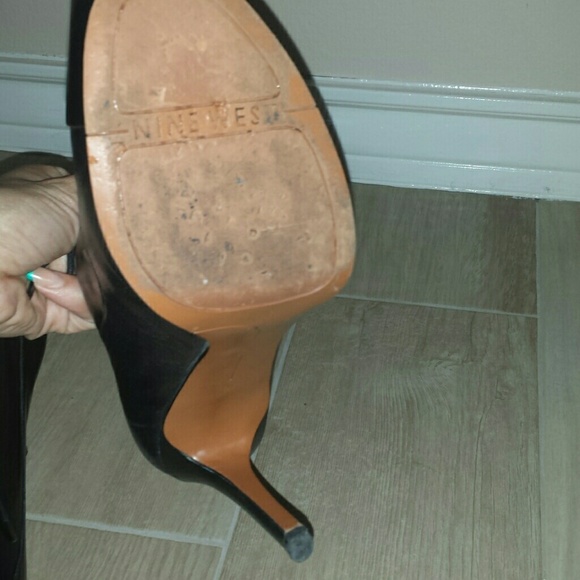 Shoes - Picture 4 of 4