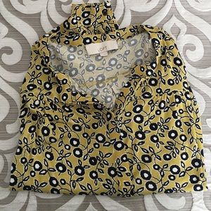 Long sleeve yellow and navy floral top!