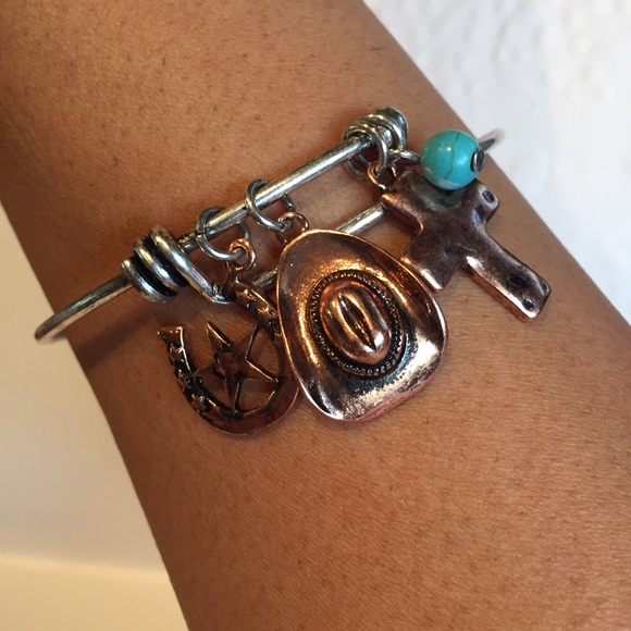 Western Cowboy Cross Charm Bracelet - Picture 3 of 3