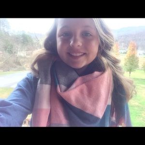 Meet your Posher, Tori