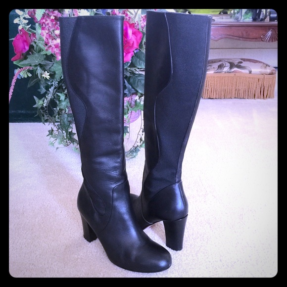 Knee high boots- Made in Italy size 39
