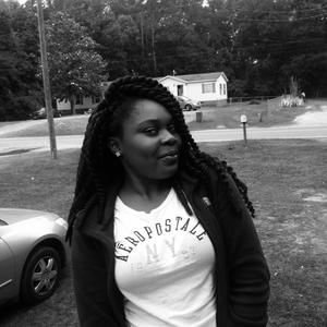 Meet your Posher, Aakeria