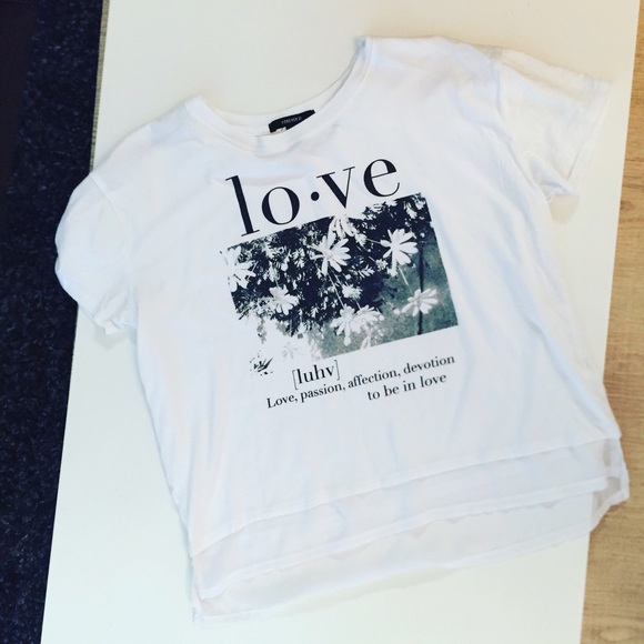 Love Tee