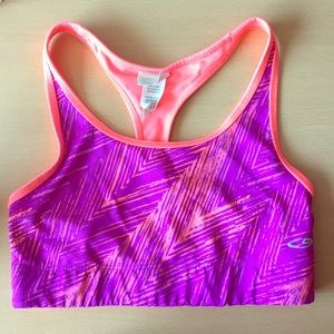 Reversible sports bra